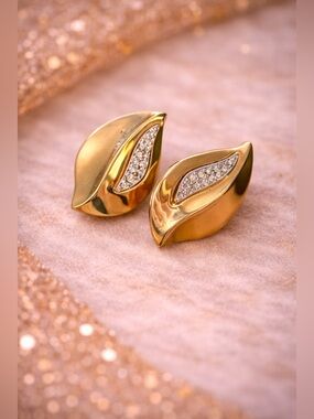KEYES Vintage Signed Gold-Tone Leaf Clip-On Earrings w/ Rhinestones Mid-Century